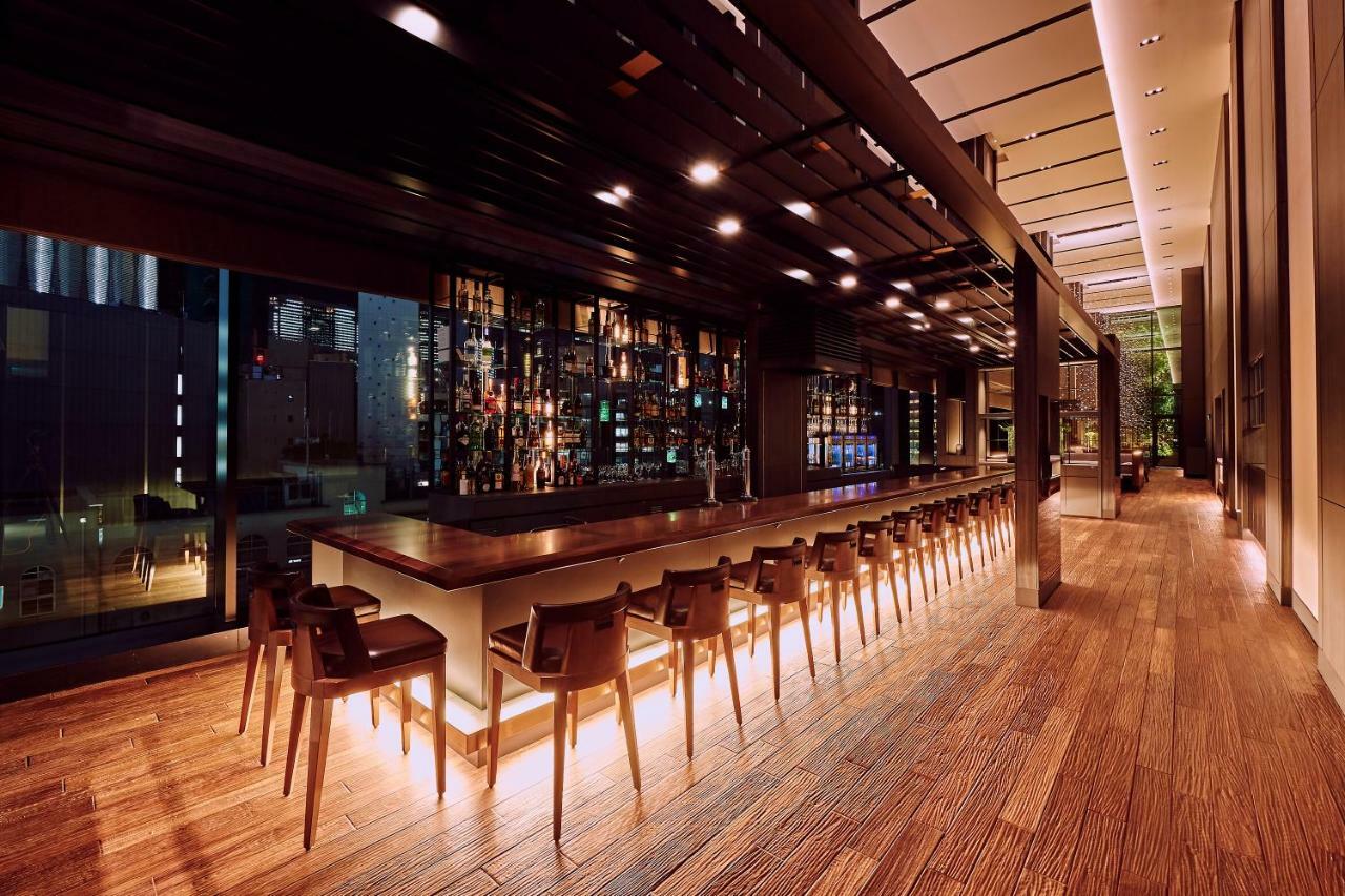 The Gate Hotel Tokyo By Hulic Exterior foto The bar at the 360° Sky Lounge